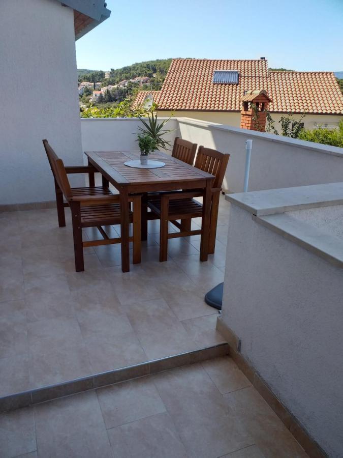 Apartmani Tina Jelsa  Exterior foto